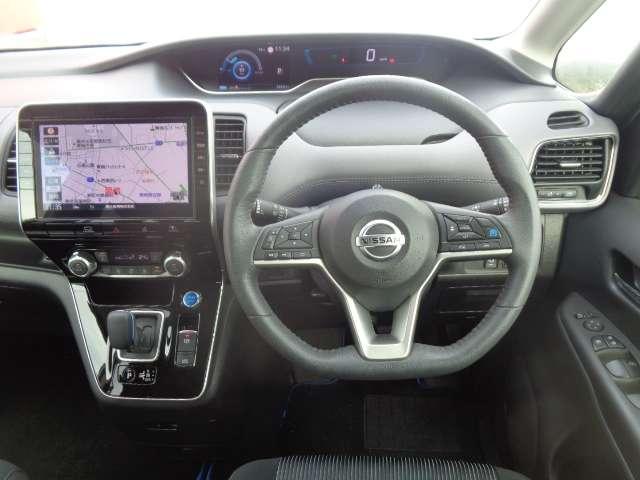 セレナ １．２　ｅ－ＰＯＷＥＲ　ハイウェイスター　Ｖ　３６０°カメラ　エマジェンシーブレーキ　１オナ　スマキー　バックカメラ　ＬＥＤ　レーンアシスト　点検記録簿付　ＥＴＣ　ドラレコ　Ａストップ　イモビ　フルオートエアコン　アルミホイール　エアバック（11枚目）