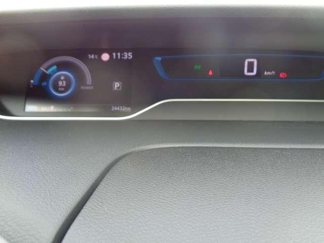 セレナ １．２　ｅ－ＰＯＷＥＲ　ハイウェイスター　Ｖ　３６０°カメラ　エマジェンシーブレーキ　１オナ　スマキー　バックカメラ　ＬＥＤ　レーンアシスト　点検記録簿付　ＥＴＣ　ドラレコ　Ａストップ　イモビ　フルオートエアコン　アルミホイール　エアバック（12枚目）