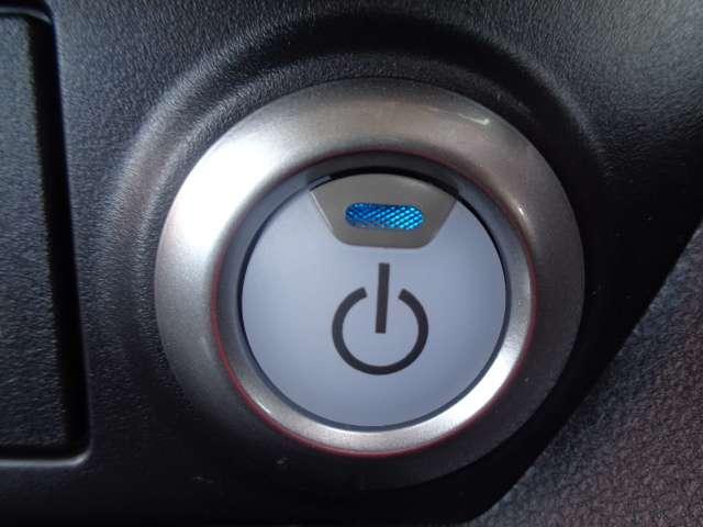 リーフ Ｘ　レーンアシスト　ＬＥＤ　Ｂカメラ　イモビライザー　ドラレコ　クルコン　メモリーナビ　パワーウィンドウ　オートエアコン　Ｗエアバッグ　ＡＷ　サイドエアバッグ　エアバッグ　ワンオーナー　ナビＴＶ　記録簿（11枚目）