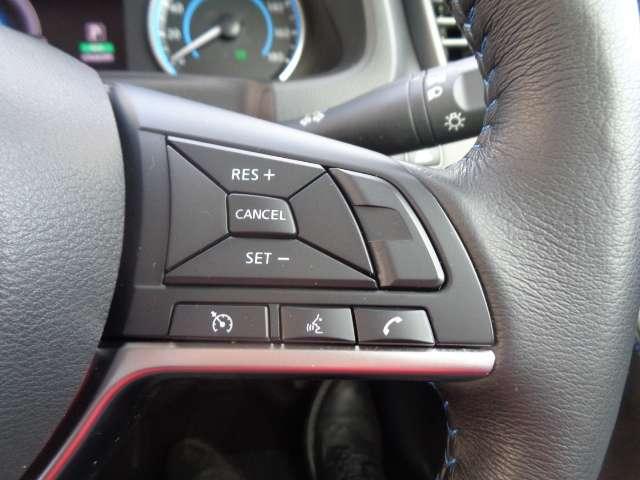 リーフ Ｘ　レーンアシスト　ＬＥＤ　Ｂカメラ　イモビライザー　ドラレコ　クルコン　メモリーナビ　パワーウィンドウ　オートエアコン　Ｗエアバッグ　ＡＷ　サイドエアバッグ　エアバッグ　ワンオーナー　ナビＴＶ　記録簿（14枚目）