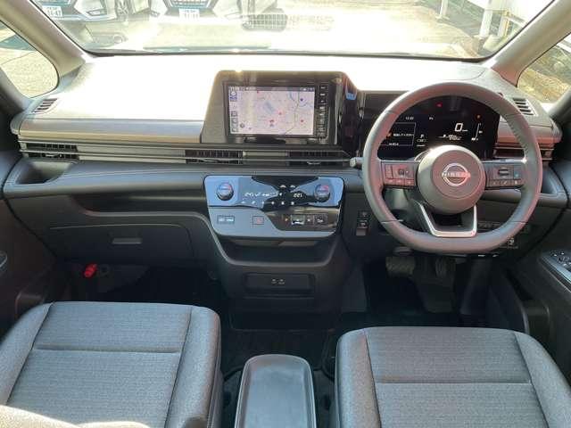 セレナ 1.4 e-POWER ハイウェイスターV 自動(被害軽減)ブレーキ LDP 追従クルーズ LEDランプ バックモニター アルミホイール ドライブレコーダ ETC 記録簿 盗難防止システム スマートキー 1オナ オートエアコン ナビTV(3枚目)