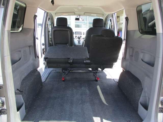 ＮＶ２００バネットワゴン １６Ｘ－２Ｒ　Ｂカメラ　ドラレコ　フルセグＴＶ　キーレスエントリー　パワーウィンドウ　ＥＴＣ車載器　助手席エアバッグ　記録簿　１オーナー　マニュアルエアコン　運転席エアバッグ　ナビＴＶ　メモリナビ　ＡＢＳ　パワステ（18枚目）