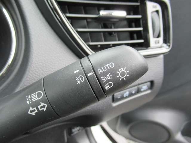 エクストレイル 20Xi Vセレクション 踏み間違い防止 盗難防止 全周囲モニター オールモード4WD LEDヘッドライト LDP iストップ レーダークルーズ ETC 1オナ アルミ メモリーナビ スマートキー バックモニター ABS(19枚目)