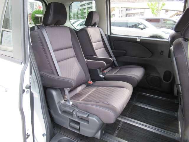 セレナ 1.2 e-POWER ハイウェイスター V 後席モニター プロパイ エマブレ 360°カメラ エマジェンシーブレーキ 1オナ 寒冷地仕様 スマキー バックカメラ LED レーンアシスト 点検記録簿付 ETC ドラレコ イモビ サイドカーテンエアバック フルオートエアコン ABS(6枚目)