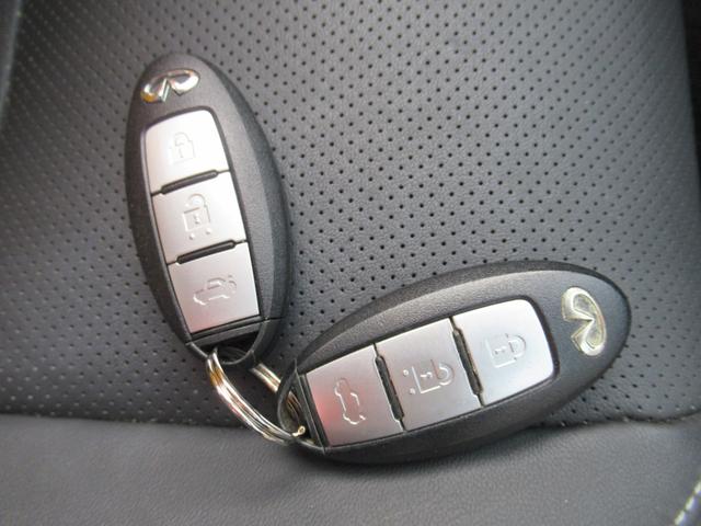 スカイライン 200GT-tタイプP 衝突軽減装置 ドラレコ LED Bカメラ スマートキー 黒革シート 盗難防止 オートクルーズコントロール ETC レーンキープアシスト ナビTV ABS アルミホイール メモリーナビ キーレス 記録簿(29枚目)