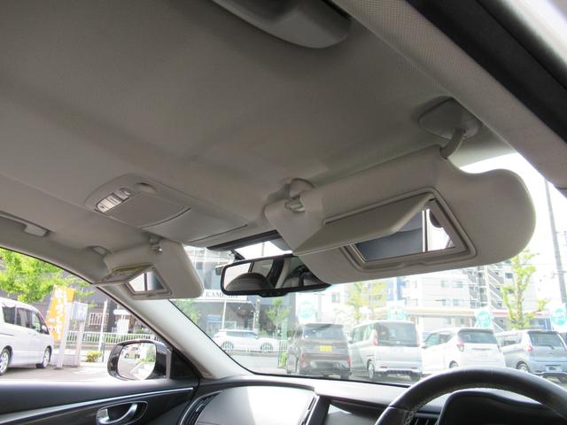 スカイライン 200GT-tタイプP 衝突軽減装置 ドラレコ LED Bカメラ スマートキー 黒革シート 盗難防止 オートクルーズコントロール ETC レーンキープアシスト ナビTV ABS アルミホイール メモリーナビ キーレス 記録簿(40枚目)