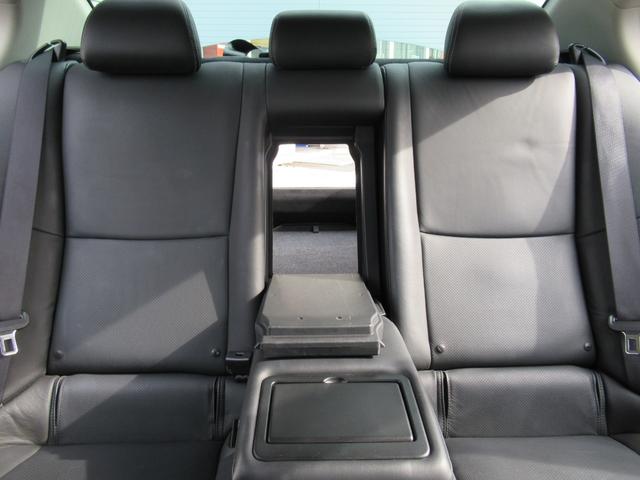 スカイライン 200GT-tタイプP 衝突軽減装置 ドラレコ LED Bカメラ スマートキー 黒革シート 盗難防止 オートクルーズコントロール ETC レーンキープアシスト ナビTV ABS アルミホイール メモリーナビ キーレス 記録簿(44枚目)