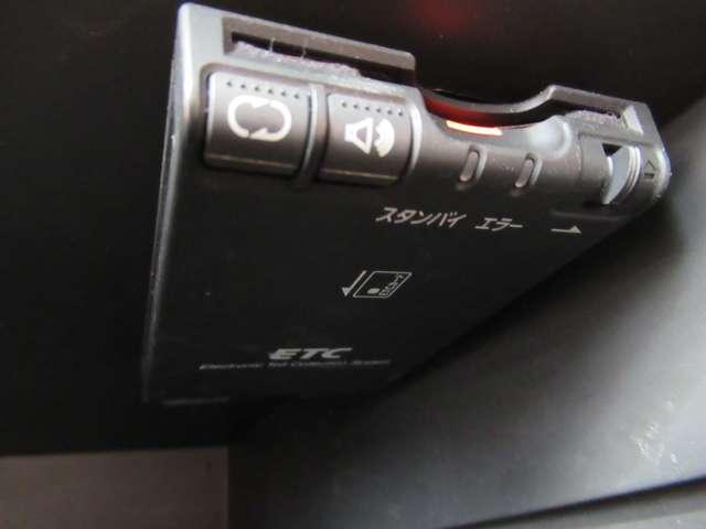 ノート ニスモ 記録簿付き インテリキ- エアバック アルミ パワーステアリング キーレスエントリー フルオートエアコン ABS パワーウインドウ フルセグTV メモリーナビ ナビ&TV ETC装着車(10枚目)