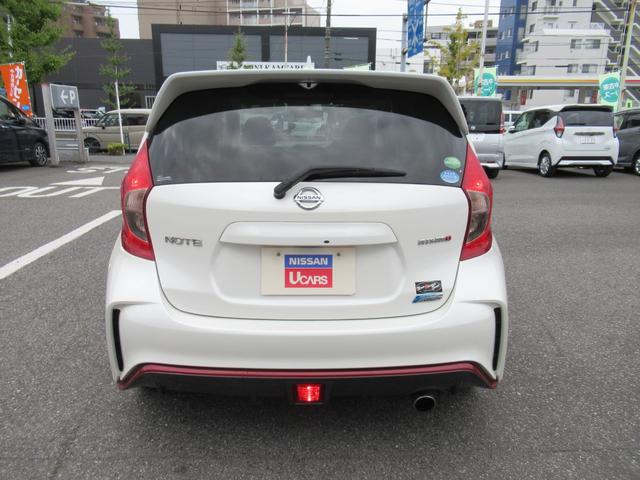 ノート ニスモ 記録簿付き インテリキ- エアバック アルミ パワーステアリング キーレスエントリー フルオートエアコン ABS パワーウインドウ フルセグTV メモリーナビ ナビ&TV ETC装着車(59枚目)