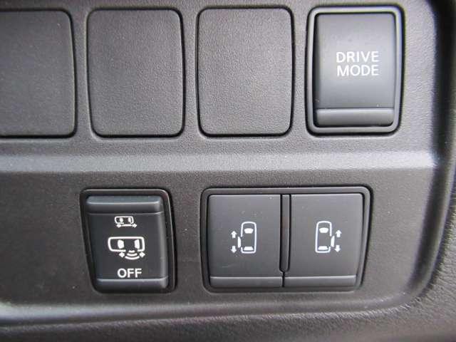 セレナ e-パワー ハイウェイスターV 360°カメラ エマジェンシーブレーキ 1オナ スマキー バックカメラ LED レーンアシスト 点検記録簿付 ETC ドラレコ イモビ サイドカーテンエアバック フルオートエアコン アルミホイール(17枚目)