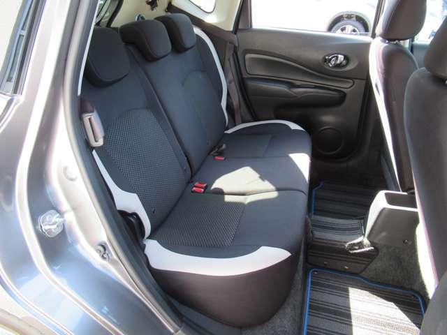 ノート 1.2 e-POWER X Vセレクション メモリーナビ アラウンドビュー LED アラウンドカメラ ワンオ-ナ-車 運転席助手席エアバック エアバッグ 衝突被害軽減装置 イモビライザー LEDヘッドライト パワーウインドウ レーンアシスト ETC アルミホイール スマートキー(6枚目)