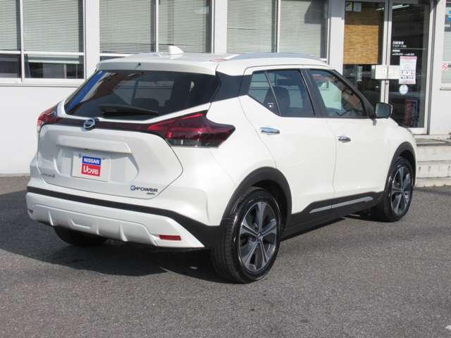 キックス X FOUR スタイルエディション 衝突軽減 LED 全方位カメラ スマートキー 車線逸脱警報 4WD ドライブレコーダー バックカメラ ETC アルミホイール メモリーナビ ワンオーナー オートエアコン(2枚目)