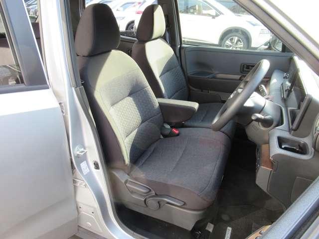 サクラ Ｇ　アラウンドビュ　ワンオーナ　踏み間違い防止アシスト　ＬＥＤヘッドランプ　スマートキー　ＬＤＷ　盗難防止システム　オートエアコン　ＥＴＣ　バックカメラ　アダプティブクルーズコントロール　ＡＢＳ　ナビＴＶ（5枚目）