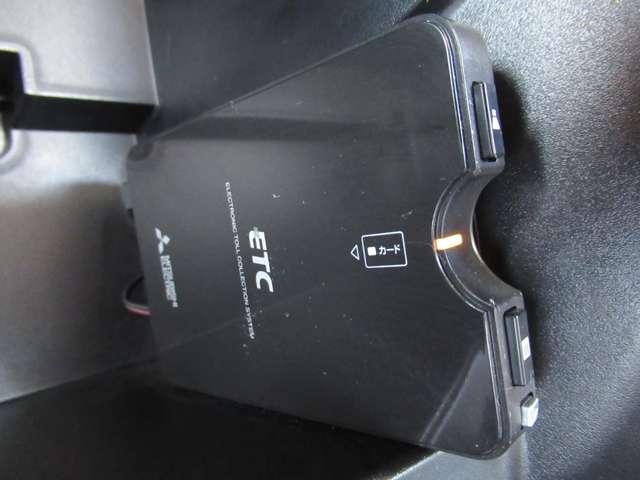 ノート e-POWER X 記録簿付 Rカメラ 運転席助手席エアバック レーンキープ AUTOエアコン 1オーナー 盗難防止システム ナビTV 運転席エアバッグ キーレスエントリー ETC車載器 パワーウィンドウ パワステ(12枚目)