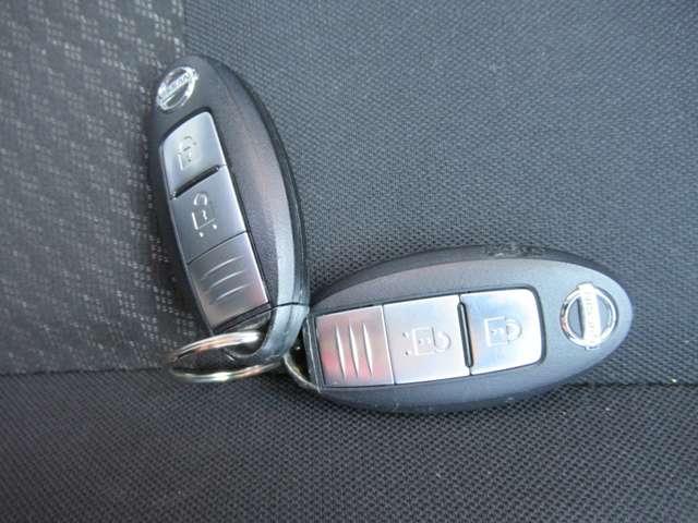 ノート e-POWER X 記録簿付 Rカメラ 運転席助手席エアバック レーンキープ AUTOエアコン 1オーナー 盗難防止システム ナビTV 運転席エアバッグ キーレスエントリー ETC車載器 パワーウィンドウ パワステ(14枚目)