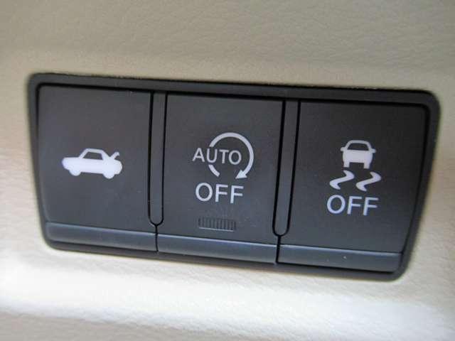 『ＶＤＣ』（横滑り軽減装置）が装着されていますので、滑りやすい道や障害物を回避した際に、車両を安定させます♪♪　環境にやさしいアイドリングストップ装備です♪♪