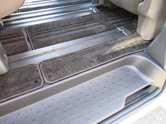 セレナ ハイウェイスターV メンテナンスノート 衝突被害軽減 車線逸脱防止 LEDライト ワンオーナー フルオートエアコン バックモニター 盗難防止装置 ドラレコ インテリジェントキー ETC アイドリングストップ 4WD(53枚目)