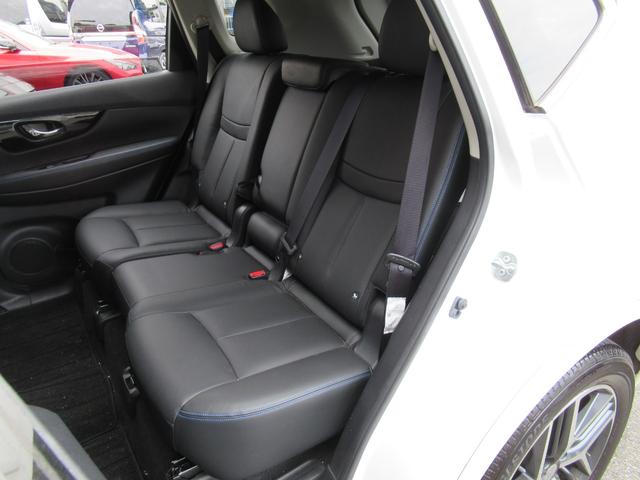 エクストレイル オーテック パッケージ エマブレ サイドカメラ バックカメラ LED ワンオーナ 全周囲カメラ ドラレコ ETC アイドリングストップ メモリーナビ インテリキー アルミホイール ナビTV 4WD 盗難防止装置 レーンキープ(31枚目)