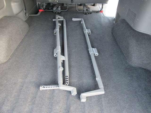 NV350キャラバンバン ロングプレミアムGX メモリーナビ フルセグ バックカメラ ETC ドラレコ リアクーラー&ヒーター オートライト 運転席エアバック USB Bluetooth DVD 電格ドアミラー 前席パワーウィンドウ インテリキー(19枚目)