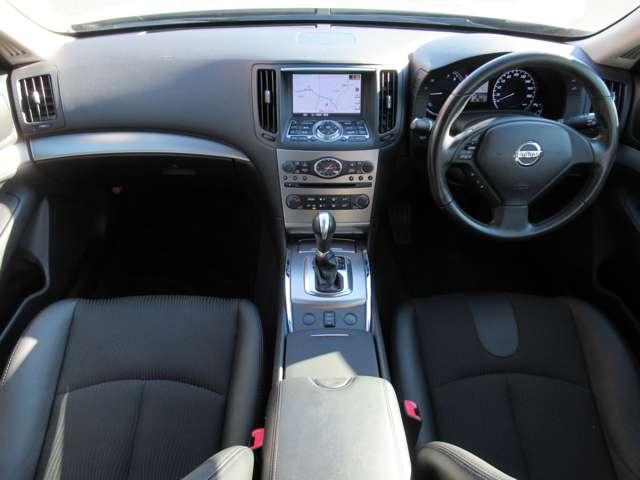 スカイライン 250GT HDDナビ フルセグ サイド&バックカメラ ETC2.0 前後ドラレコ キセノンヘッドライト 前パワーシート ハーフレザー VDC サイド&カーテンエアバック USB BT MS インテリキー 寒冷地(3枚目)