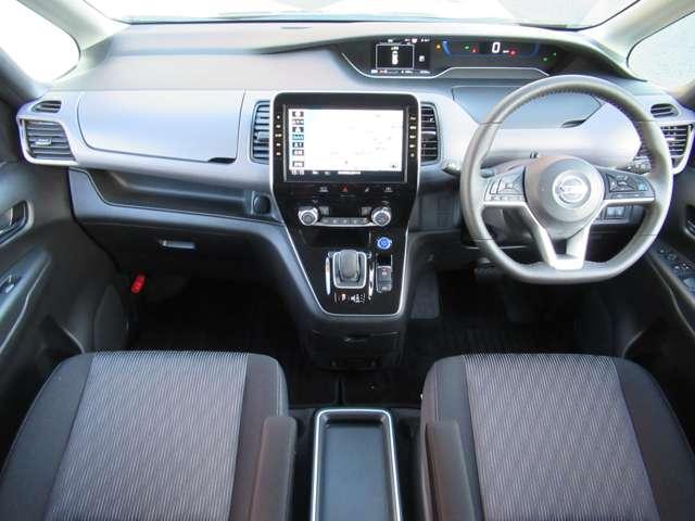 セレナ e-パワー ハイウェイスターV プロパイ AVM ETC2.0 前後ドラレコ 寒冷地 両ハンズオートスライド LDP BSi 前席ヒーター&ステアリングヒーター スマートルームミラー B-ray MS BT フルセグ インテリキー(3枚目)