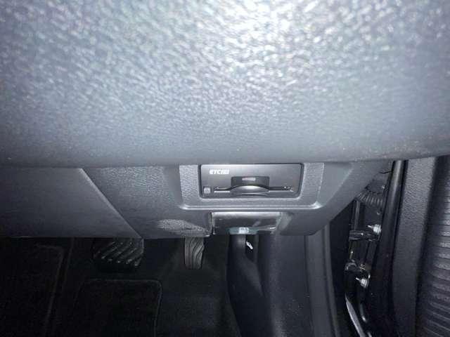 オーラ 1.2 G レザーエディション NCナビアラウンドビューモニターBOSE ワンオーナ 追突防止 レーダークルーズ 本革 車線逸脱警報装置 LED ドライブレコーダー 盗難防止 記録簿 バックモニター ETC インテリジェントキー メモリーナビゲーション AW オートエアコン(9枚目)