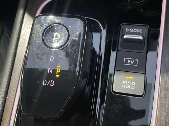 オーラ 1.2 G レザーエディション NCナビアラウンドビューモニターBOSE ワンオーナ 追突防止 レーダークルーズ 本革 車線逸脱警報装置 LED ドライブレコーダー 盗難防止 記録簿 バックモニター ETC インテリジェントキー メモリーナビゲーション AW オートエアコン(14枚目)