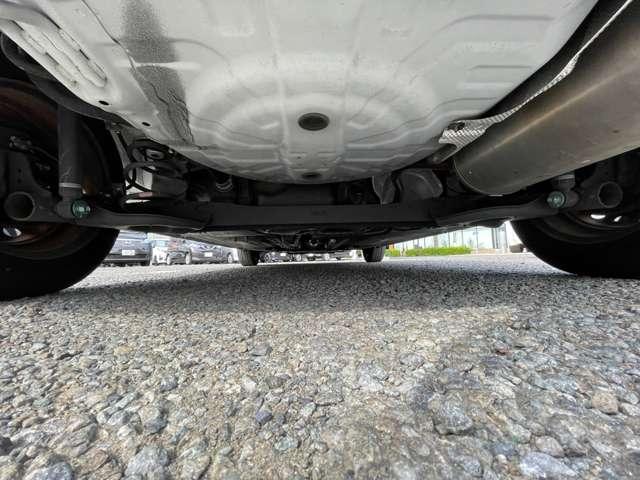 マーチ 1.2 S メモリーナビ 1セグTV メンテナンスノート 1オーナ- 運転席助手席エアバック キーレス ナビTV パワーウインド メモリーナビゲーション オートエアコン PS 運転席エアバッグ ABS(17枚目)