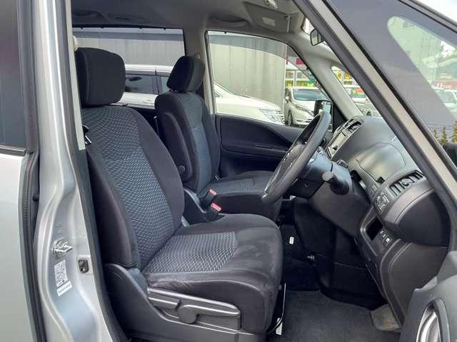 セレナ 2.0 20X S-HYBRID 純正メモリーナビバックモニター AUTOエアコン i-stop リアカメラ 取説&記録簿 寒冷地仕様 1オーナー スマートキー キーレスエントリー メモリーナビ パワーウィンドウ PS 運転席エアバッグ ABS 助手席エアバッグ(15枚目)