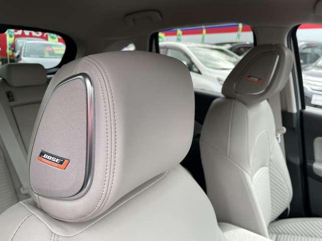 オーラ 1.2 G FOUR レザーエディション 4WD NCナビアラウンドビューモニター4WD ワンオ-ナ-車 LKA レザーシート 追従クルコン LEDライト バックモニター ドライブレコーダー インテリキー 寒冷地仕様 4WD ETC アルミ 記録簿 サイドカメラ 盗難警報器 オートエアコン(17枚目)