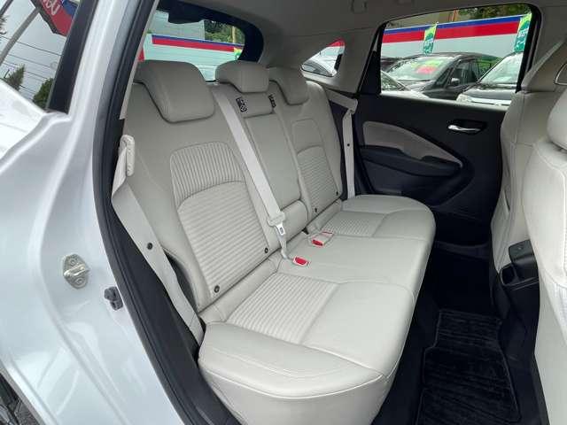 オーラ 1.2 G FOUR レザーエディション 4WD NCナビアラウンドビューモニター4WD ワンオ-ナ-車 LKA レザーシート 追従クルコン LEDライト バックモニター ドライブレコーダー インテリキー 寒冷地仕様 4WD ETC アルミ 記録簿 サイドカメラ 盗難警報器 オートエアコン(18枚目)