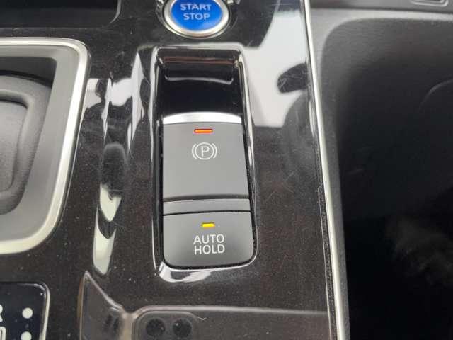 セレナ １．２　ｅ－ＰＯＷＥＲ　ハイウェイスター　Ｖ　純正大型画面ナビ後席モニターＡＶＭ　３６０°カメラ　エマジェンシーブレーキ　１オナ　スマキー　ＬＥＤ　レーンアシスト　点検記録簿付　ＥＴＣ　ドラレコ　Ａストップ　イモビ　フルオートエアコン　アルミホイール　エアバック　メモリーナビ（17枚目）