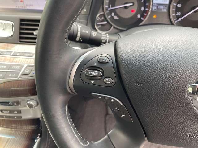 フーガ ３．７　３７０ＶＩＰ　セミアニリン本革シート後席読書灯ＡＶＭ　本革シート　インテリキー　ＬＤＰ　Ｂカメラ　クルコン　ＥＴＣ　ＨＤＤナビ　１オーナー　サイドカメラ　キーフリー　記録簿　アルミホイール　衝突軽減ブレーキ　ＬＥＤヘッド（10枚目）