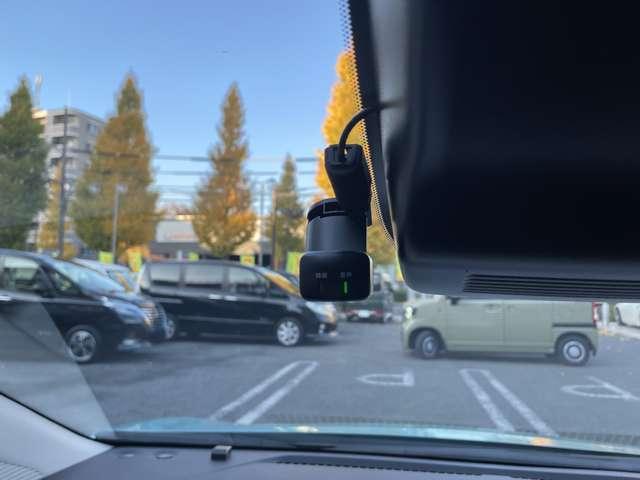 ノート 1.2 X NCナビアラウンドビューモニター 衝突被害軽減ブレ-キ 全方位カメラ ETC付 LEDヘッドライト レーンアシスト インテリジェントキー ワンオーナー ドラレコ アイドリングストップ 整備記録簿 盗難防止システム ワンセグTV ABS(3枚目)