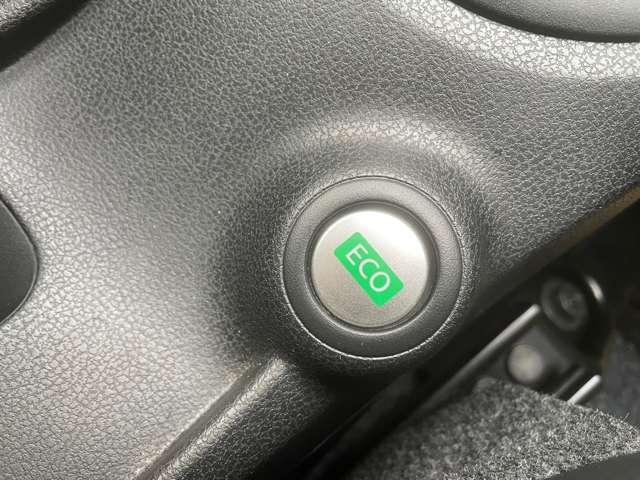 ノート １．２　メダリスト　純正メモリーナビアラウンドビューモニター　寒冷地仕様　イモビライザー　Ａストップ　インテリキー　オートエアコン　左右エアバック　バックビューモニター　メモリーナビ　ＥＴＣ　１オーナー　ナビＴＶ　パワーウインドー　パワステ　運転席エアバッグ（10枚目）