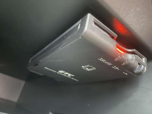 ノート １．２　メダリスト　純正メモリーナビアラウンドビューモニター　寒冷地仕様　イモビライザー　Ａストップ　インテリキー　オートエアコン　左右エアバック　バックビューモニター　メモリーナビ　ＥＴＣ　１オーナー　ナビＴＶ　パワーウインドー　パワステ　運転席エアバッグ（16枚目）