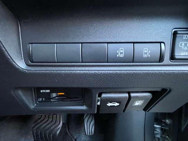 セレナ 1.4 e-POWER ハイウェイスターV NCナビプロパイロットアラウンドビューM 自動(被害軽減)ブレーキ LDP 追従クルーズ LEDランプ アルミホイール ドライブレコーダ ETC 記録簿 盗難防止システム スマートキー 1オナ オートエアコン サイドカーテンエアバック(10枚目)