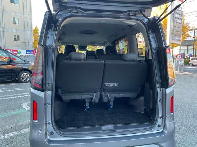 セレナ 1.4 e-POWER ハイウェイスターV NCナビプロパイロットアラウンドビューM 自動(被害軽減)ブレーキ LDP 追従クルーズ LEDランプ アルミホイール ドライブレコーダ ETC 記録簿 盗難防止システム スマートキー 1オナ オートエアコン サイドカーテンエアバック(18枚目)