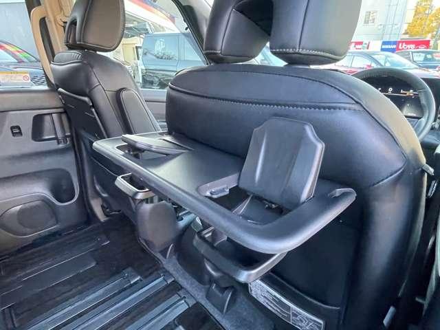 セレナ 1.4 e-POWER ハイウェイスターV NCナビプロパイロットアラウンドビューM 自動(被害軽減)ブレーキ LDP 追従クルーズ LEDランプ アルミホイール ドライブレコーダ ETC 記録簿 盗難防止システム スマートキー 1オナ オートエアコン サイドカーテンエアバック(19枚目)