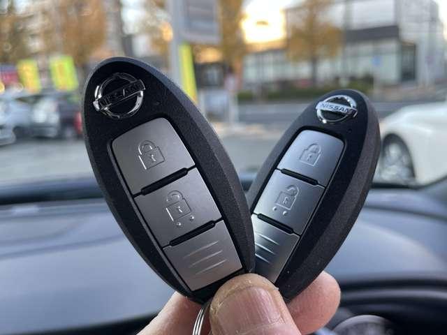 キックス １．２　Ｘ　ツートーン　インテリアエディション　（ｅ－ＰＯＷＥＲ）　純正大型画面ナビアラウンドビューモニター　レーダークルーズ　被害軽減ブレーキ　ＬＥＤヘッドライト　アラウンドビューモニター　インテリジェントキー　ドラレコ　アイドリングストップ　ＥＴＣ　メモリ－ナビ　エアコン　パワステ　キーレス　ＡＢＳ（6枚目）