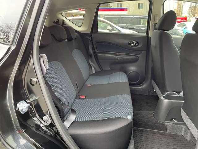 ノート １．２　Ｘ　ＤＩＧ－Ｓ　純正メモリーナビアラウンドビューモニター　エマージェンシブレーキ　アイドリングストップ機能　左右エアバック　イモビ　ＡＡＣ　スマキー　レーンアシスト　ＥＴＣ　整備記録簿　パワーウィンドウ　ドライブレコーダー　ＡＢＳ　キーフリー　１オーナー（16枚目）