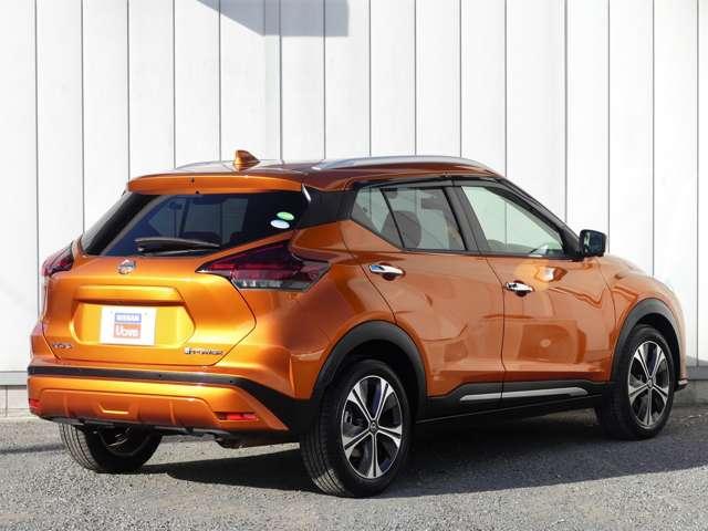 キックス 1.2 X ツートーンインテリアエディション シートヒーター エマージェンシーB セキュリティ アラウンドモニター Rカメラ ワンオーナ エアコン ドラレコ スマートキー 記録簿 ETC メモリーナビ AW キーレス フルセグTV ナビTV ABS(2枚目)