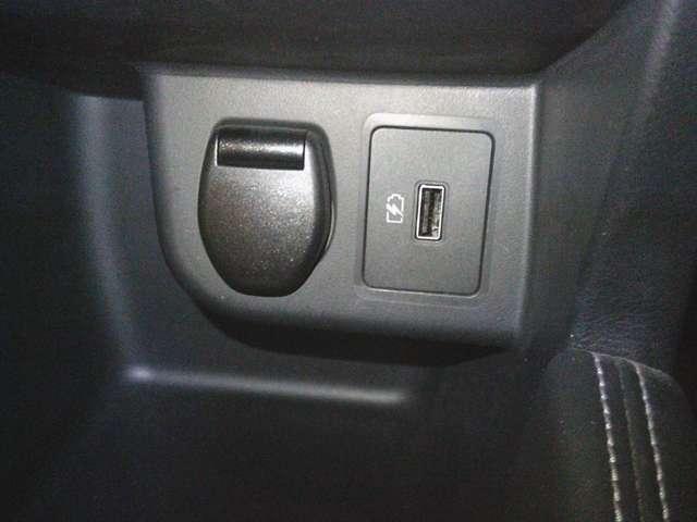 キックス 1.2 X ツートーン インテリアエディション オートクルーズ エマージェンシーB セキュリティ アラウンドモニター Rカメラ LED ワンオーナ エアコン ドラレコ スマートキー 記録簿 ETC メモリーナビ サイドエアバック AW キーレス(10枚目)