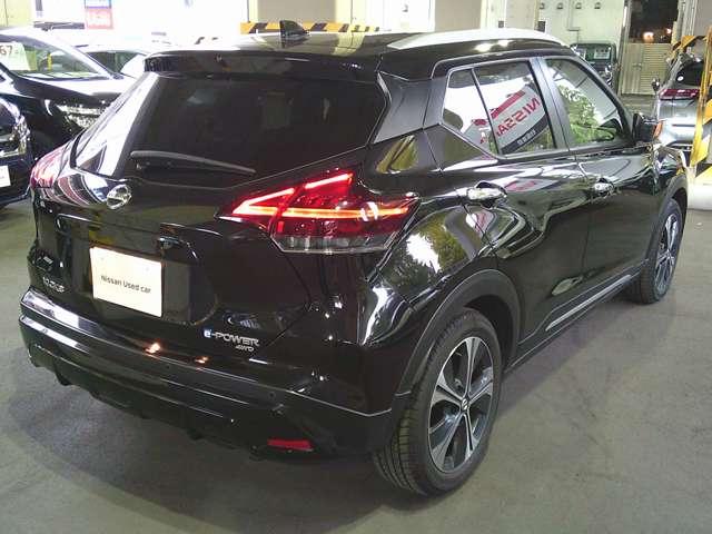 キックス 1.2 X FOUR (e-POWER)4WDシートヒーター ナビTV LEDライト 踏み間違い防止 アラウンドビュ- 試乗車UP ETC 盗難防止システム 車線逸脱警報 インテリキー バックモニター ワンオーナー オートエアコン 4WD アルミホイール(2枚目)