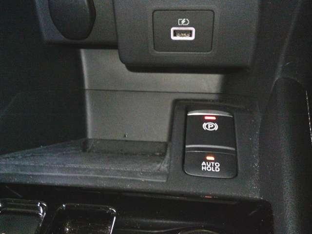 キックス 1.2 X FOUR (e-POWER)4WDシートヒーター ナビTV LEDライト 踏み間違い防止 アラウンドビュ- 試乗車UP ETC 盗難防止システム 車線逸脱警報 インテリキー バックモニター ワンオーナー オートエアコン 4WD アルミホイール(10枚目)