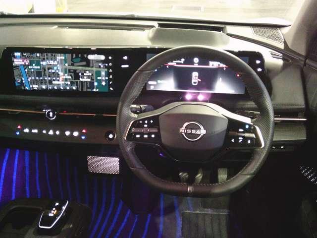 アリア B9 e-4ORCE 4WD サンルーフ BOSE 360カメラ フルオートエアコン LEDヘッドライト パノラミックガラスルーフ ETC 4WD 試乗車(3枚目)