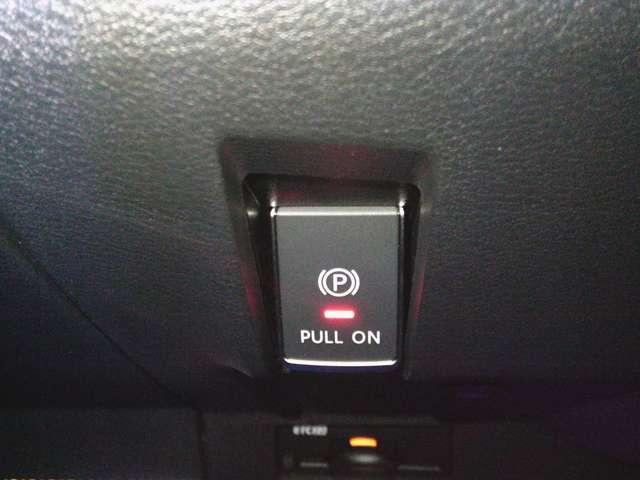 アリア B9 e-4ORCE 4WD サンルーフ BOSE 360カメラ フルオートエアコン LEDヘッドライト パノラミックガラスルーフ ETC 4WD 試乗車(11枚目)