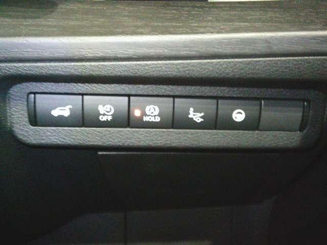 アリア B9 e-4ORCE 4WD サンルーフ BOSE 360カメラ フルオートエアコン LEDヘッドライト パノラミックガラスルーフ ETC 4WD 試乗車(13枚目)