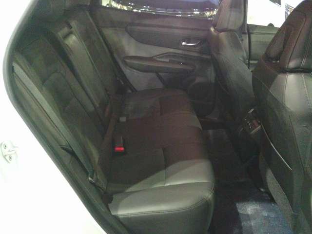 アリア B9 e-4ORCE 4WD サンルーフ BOSE 360カメラ フルオートエアコン LEDヘッドライト パノラミックガラスルーフ ETC 4WD 試乗車(20枚目)