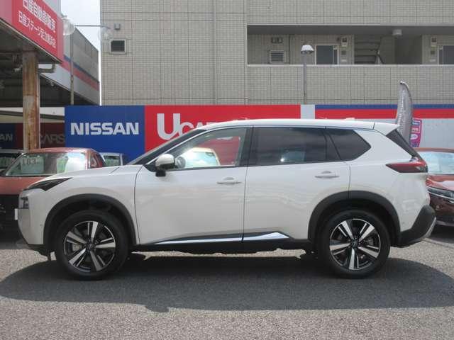 エクストレイル Ｇ　ｅ－４ＯＲＣＥ　１．５　Ｇ　ｅ－４ＯＲＣＥ　４ＷＤ　◇プロパイロット◇ＮＣナビ◇アラウンドビュ―モニター◇本革シート◇シート・ステアリングヒーター◇スマートルームミラー◇オートバックドア◇ＬＥＤライト◇おくだけ充電◇（18枚目）